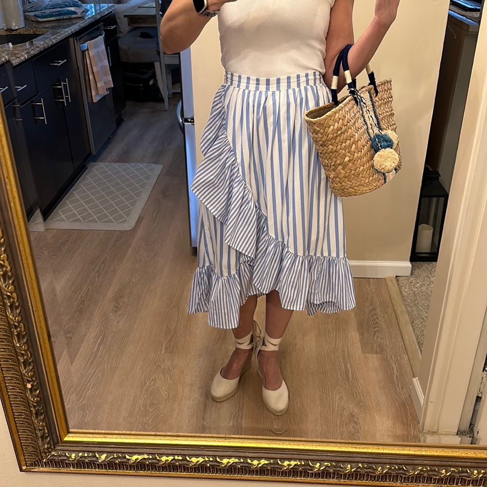 EUC Who What Wear size XS blue & white stripe cotton skirt w/ faux wrap, ruffles